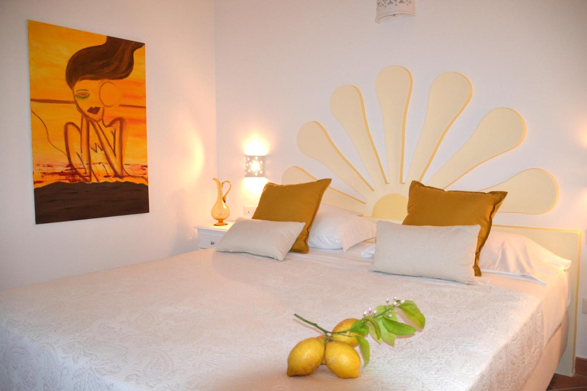 Villa Santa Chiara Positano Suites Екстериор снимка
