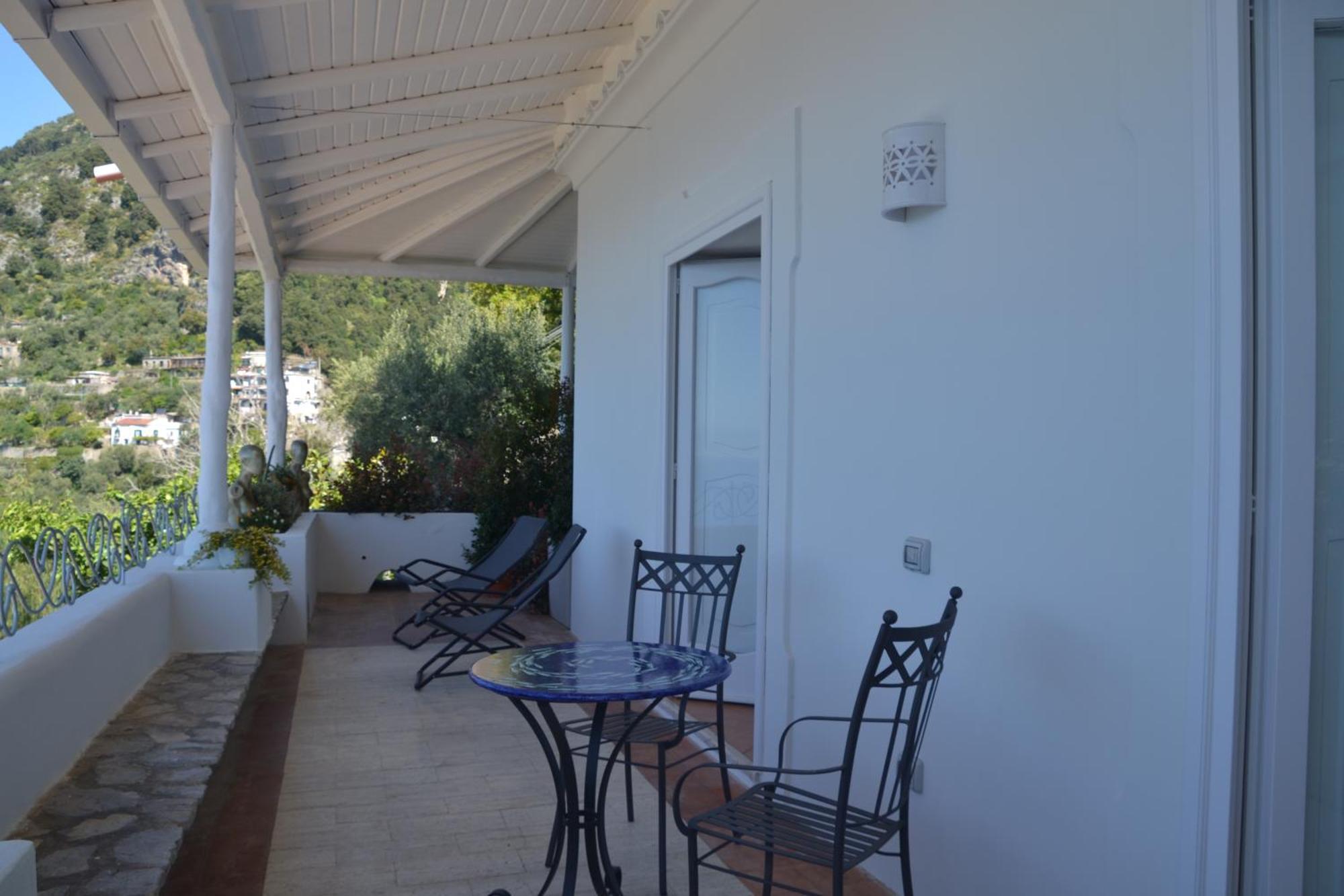 Villa Santa Chiara Positano Suites Екстериор снимка