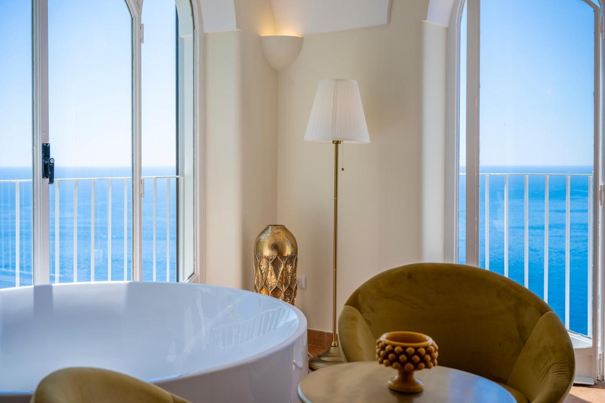 Villa Santa Chiara Positano Suites Екстериор снимка